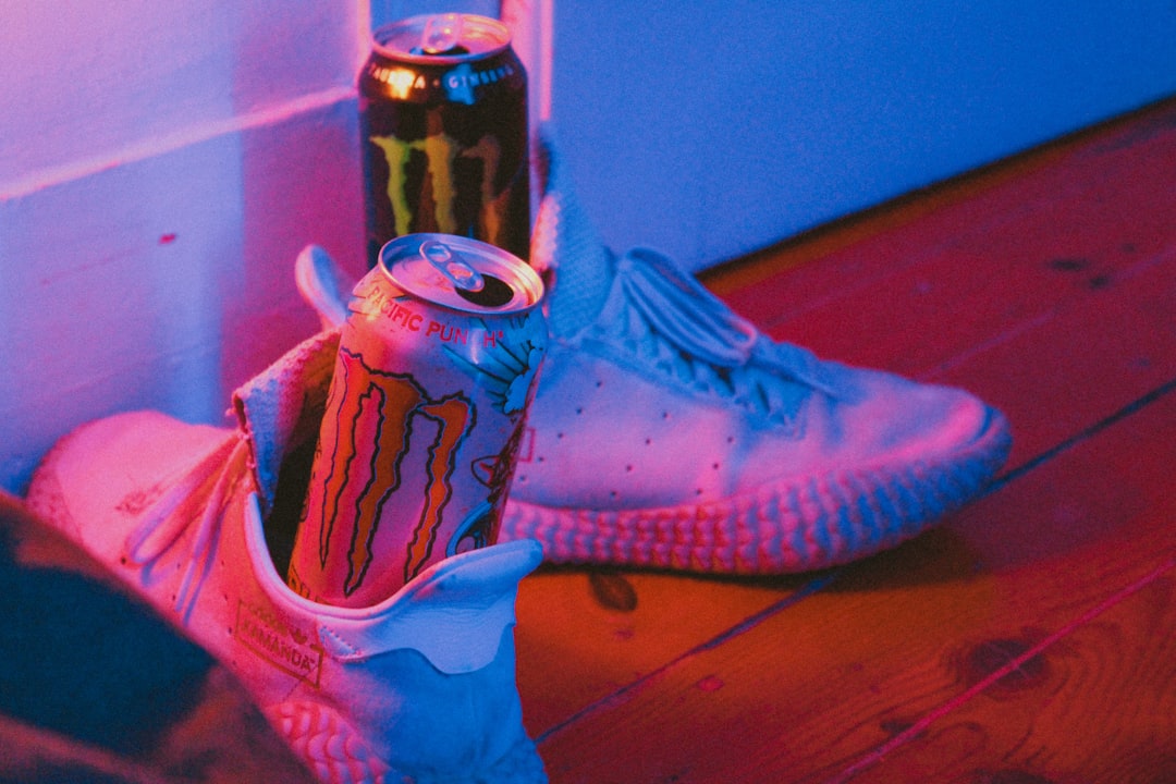 what color shoes goes with champagne dress