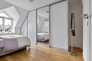 What Exactly Is a Split Bedroom Design?