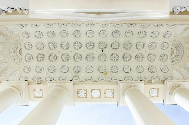 Why Cathedral Ceilings Are the Heart of Modern Farmhouse Design