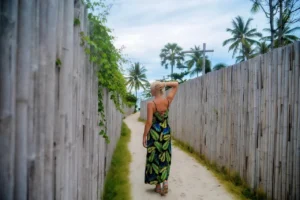 Why Choose a Detached Garage for Your Farmhouse?