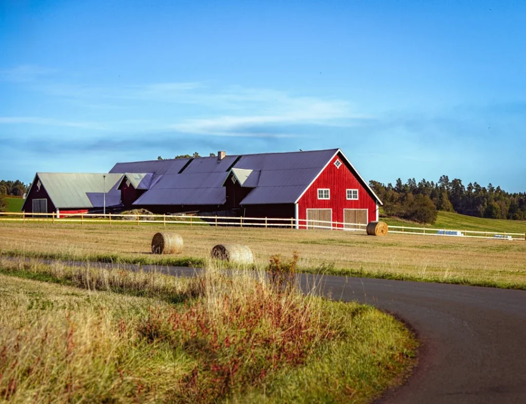 Why Energy Efficiency Matters in Modern Farmhouses