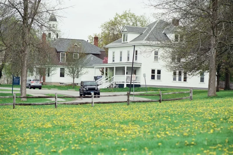 Why Suburban Farmhouse Plans Are Gaining Momentum