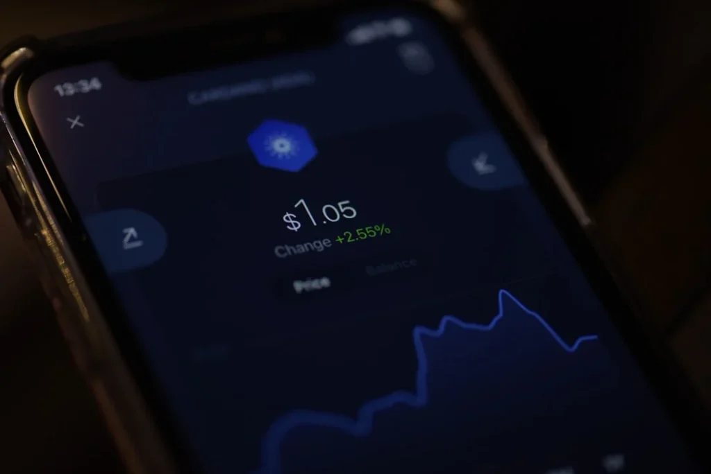 Why the Interest Rate Matters for Your iPhone Purchase