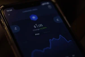 Why the Interest Rate Matters for Your iPhone Purchase