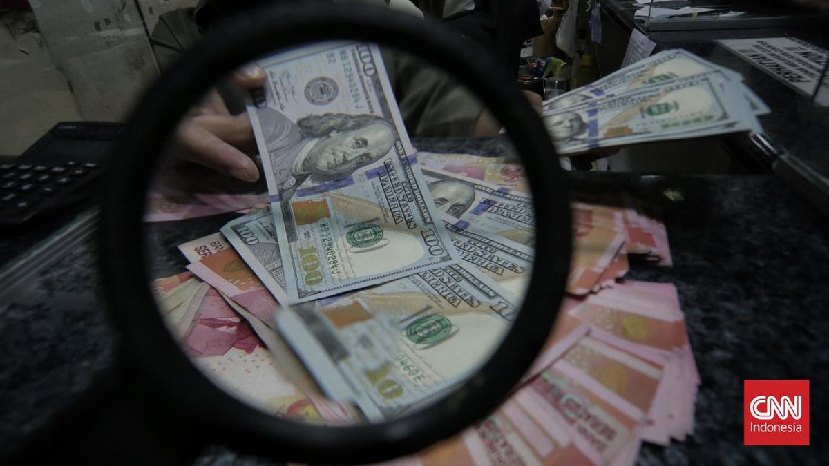 Rupiah melemah terhadap dolar AS dampak ekonomi Indonesia
