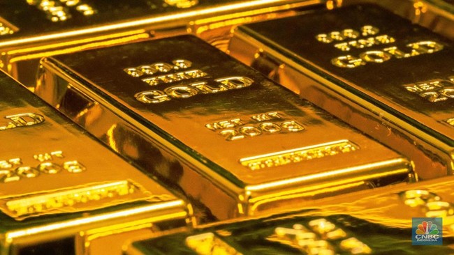 Ilustrasi investasi emas dan properti sebagai perbandingan aset