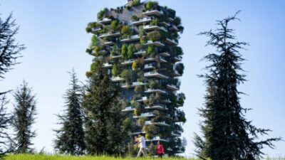 Konsep vertical forest atau hutan rumah vertikal sebagai solusi hunian hijau di kota-kota besar Indonesia