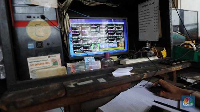 5 Peralatan Elektronik yang Boros Sedot Listrik meski Kabel Tak Dicabut