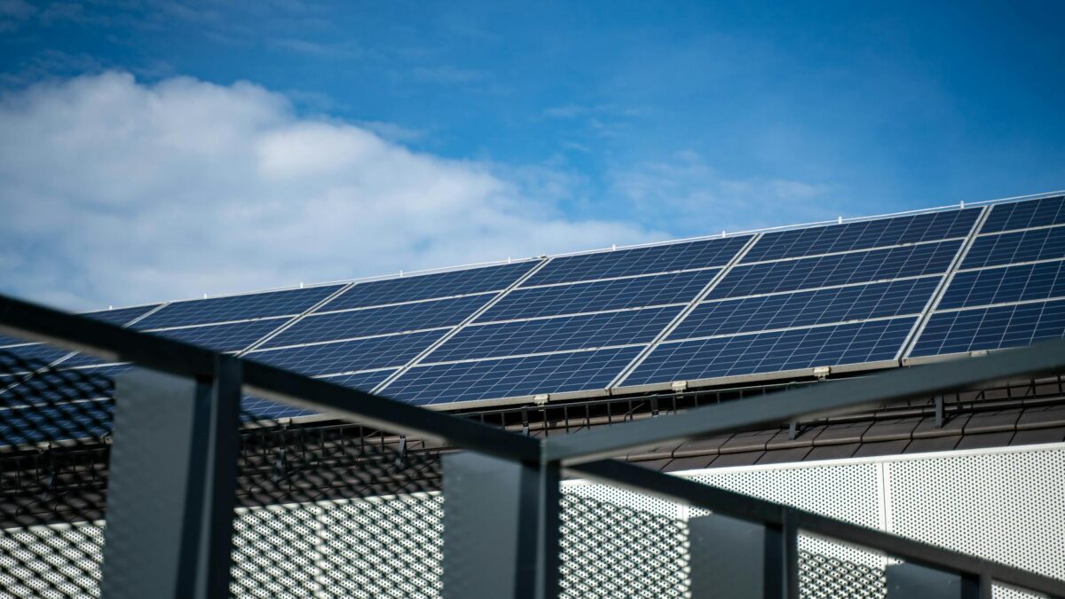 Panel Surya Mini untuk Rumah, Solusi Hemat Energi yang Makin Populer