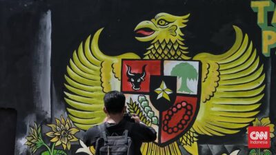 Mural Salam Pancasila di Depok untuk peringati Hari Lahir Pancasila