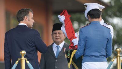 Prabowo Perintahkan Bahasa Prancis Masuk Kurikulum, DPR Minta Penjelasan Kemendikdasmen