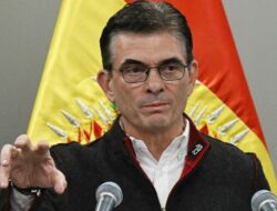Krisis Bolivia Memanas: Presiden Paz Janji Potong Gaji 50 Persen Redakan Amarah Warga