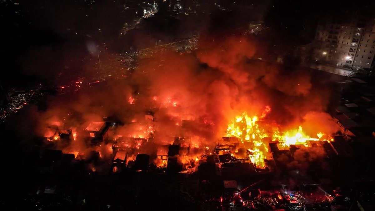 Kebakaran permukiman padat penduduk di Kebon Kosong Kemayoran Jakarta Pusat