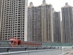 Properti China Terus Ambruk, Harga Rumah Berpotensi Turun 40% Lagi hingga 2030