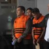 Silmy Karim Wakil Menteri Imigrasi ditahan KPK mengenakan rompi oranye tahanan