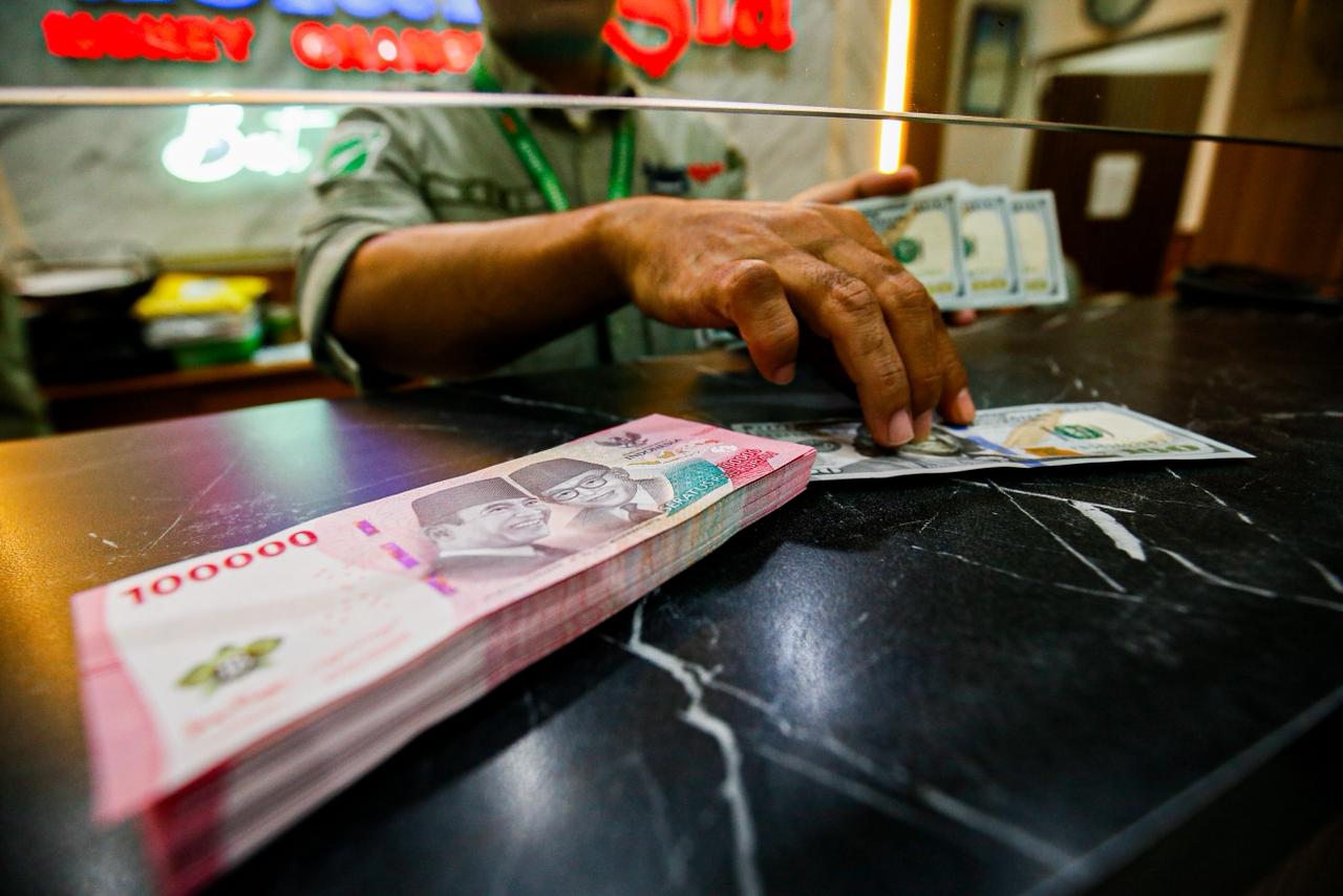 Rupiah Anjlok ke Rp18.000, BI Akui Utang Luar Negeri Jadi Biang Kerok Pelemahan