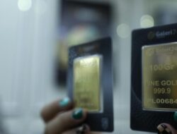 Harga Emas Pegadaian Anjlok, Galeri 24 dan UBS Turun Hingga Rp7.000 per Gram