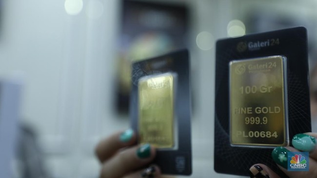 Harga Emas Pegadaian Anjlok, Galeri 24 dan UBS Turun Hingga Rp7.000 per Gram