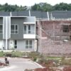 Ilustrasi rumah dan harga properti global